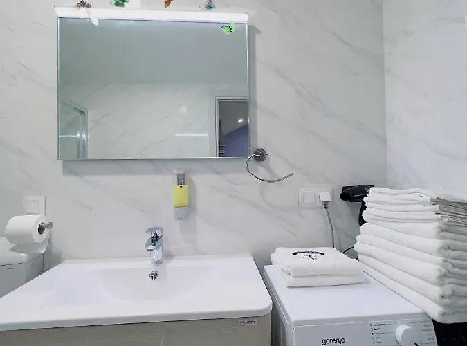 Jelena 6 דירה Zvekovica